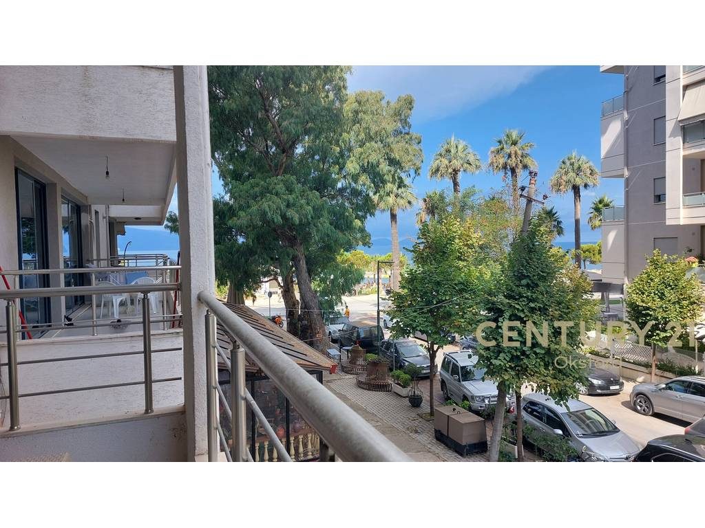 APARTAMENT 2+1 PER QIRA NE LUNGOMARE