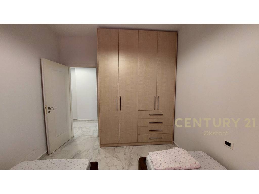 APARTAMENT 2+1 PER QIRA NE LUNGOMARE