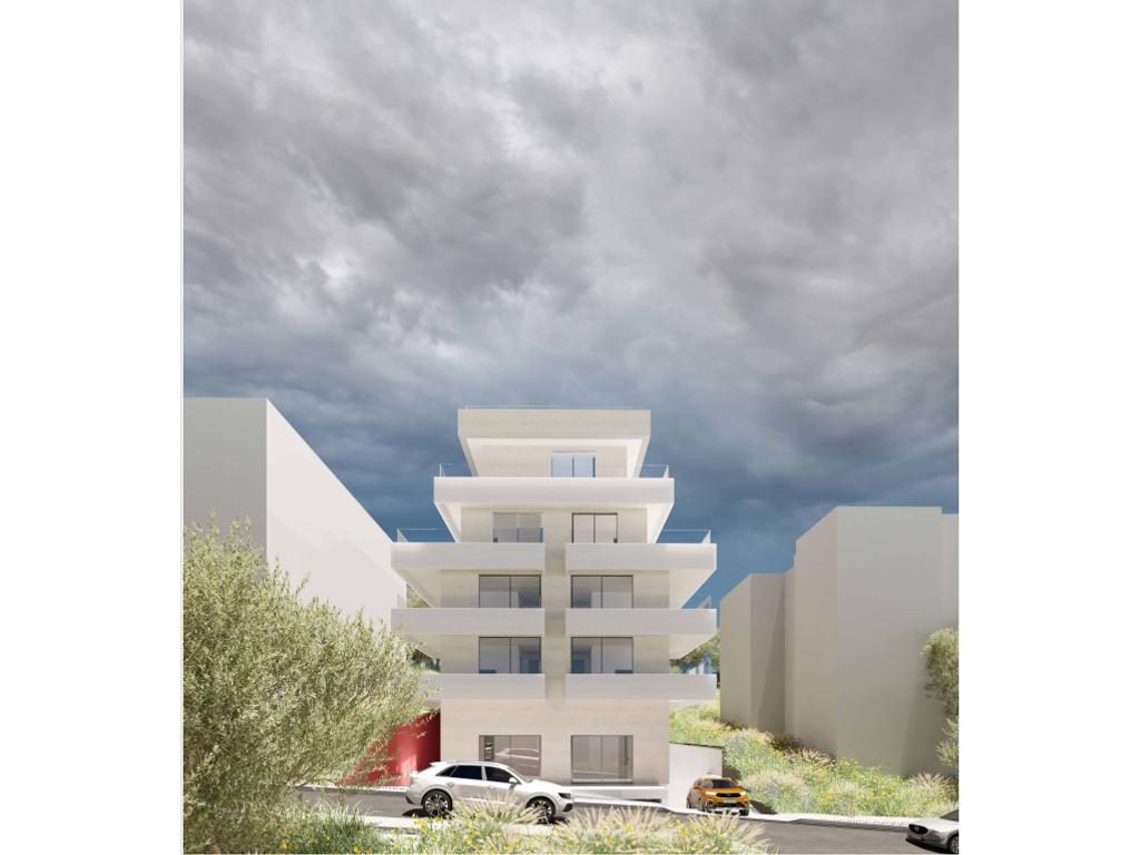 SARANDE, SHESIM PENTHOUSE 2+1+2  ME PAMJE TE HAPUR NGA DETI