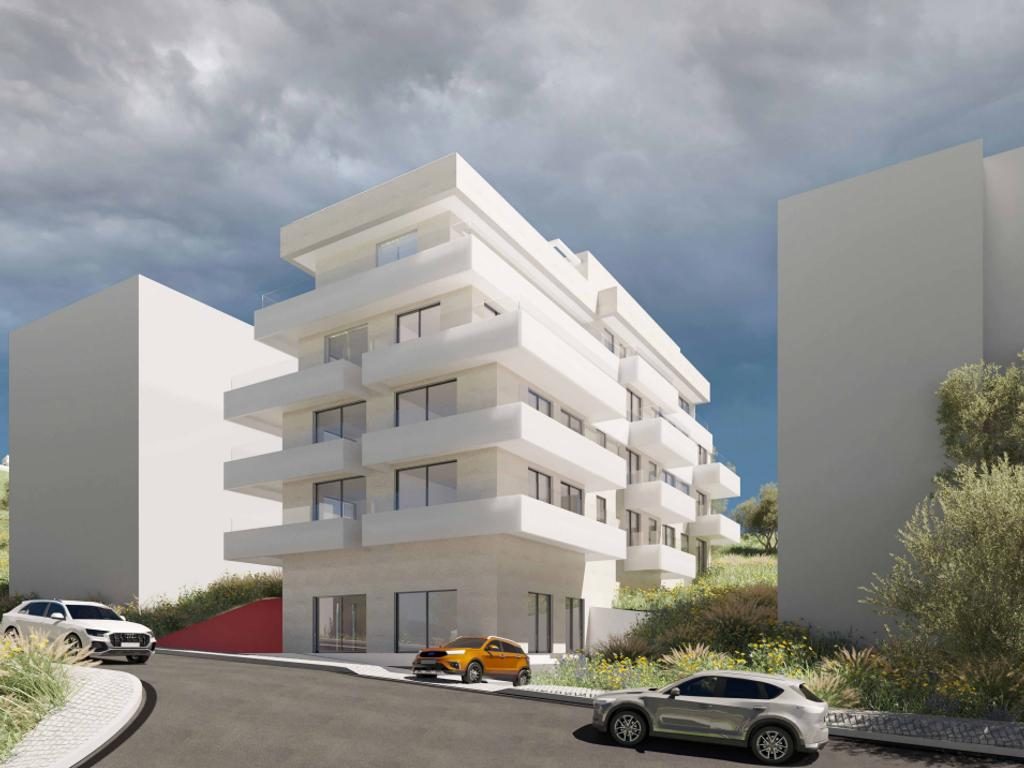 SARANDE, SHESIM PENTHOUSE 2+1+2  ME PAMJE TE HAPUR NGA DETI