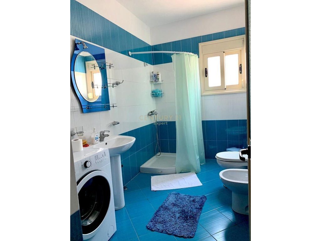 SHITET APARTAMENT 2+1 NE VLORE