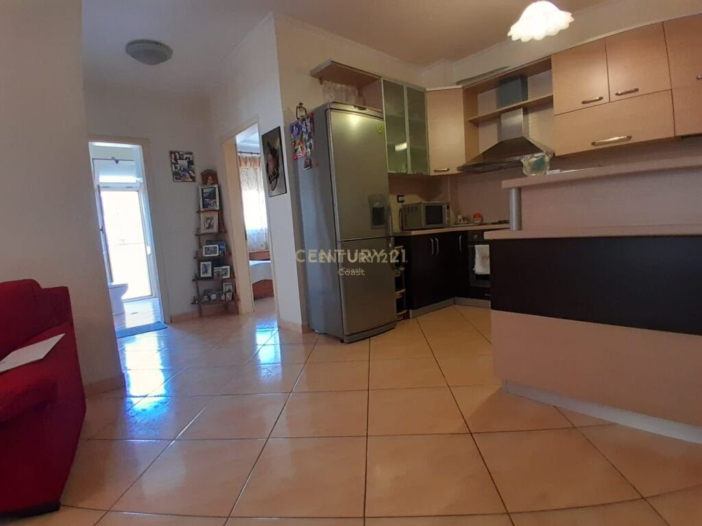 JAPIM ME QIRA APARTAMENT 2+1+2 NE BULEVARDIN ISMAIL QEMALI, VLORE