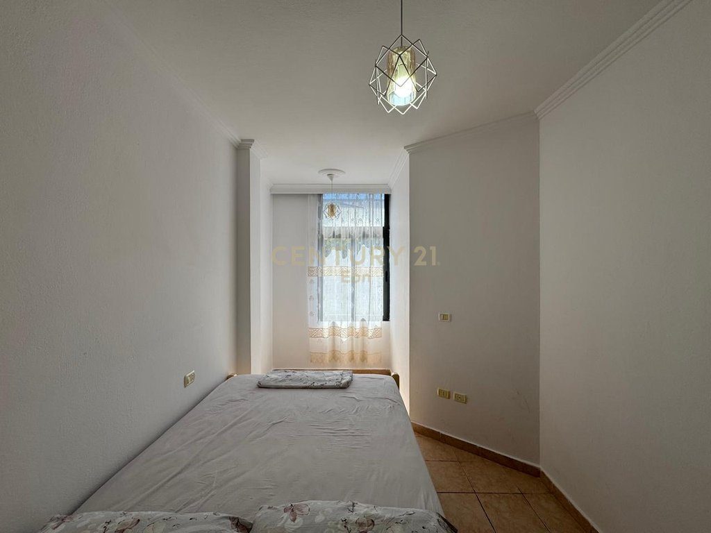 SHITET APARTAMENT 1+1 NE SHKEMBIN E KAVAJES, 150 M AFER DETIT !!!