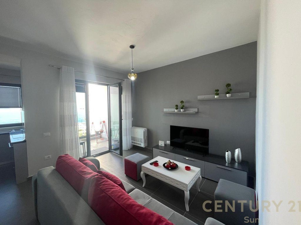 APARTAMENT 1+1 PER QIRA TEK RESTORANT GJURMA - VLORE!