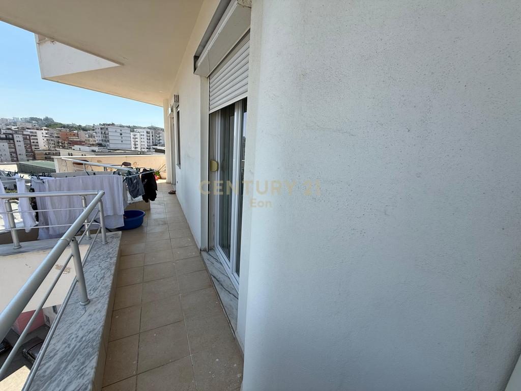 Apartament 2+2 Me Qira prane Spitalit, Durrës !