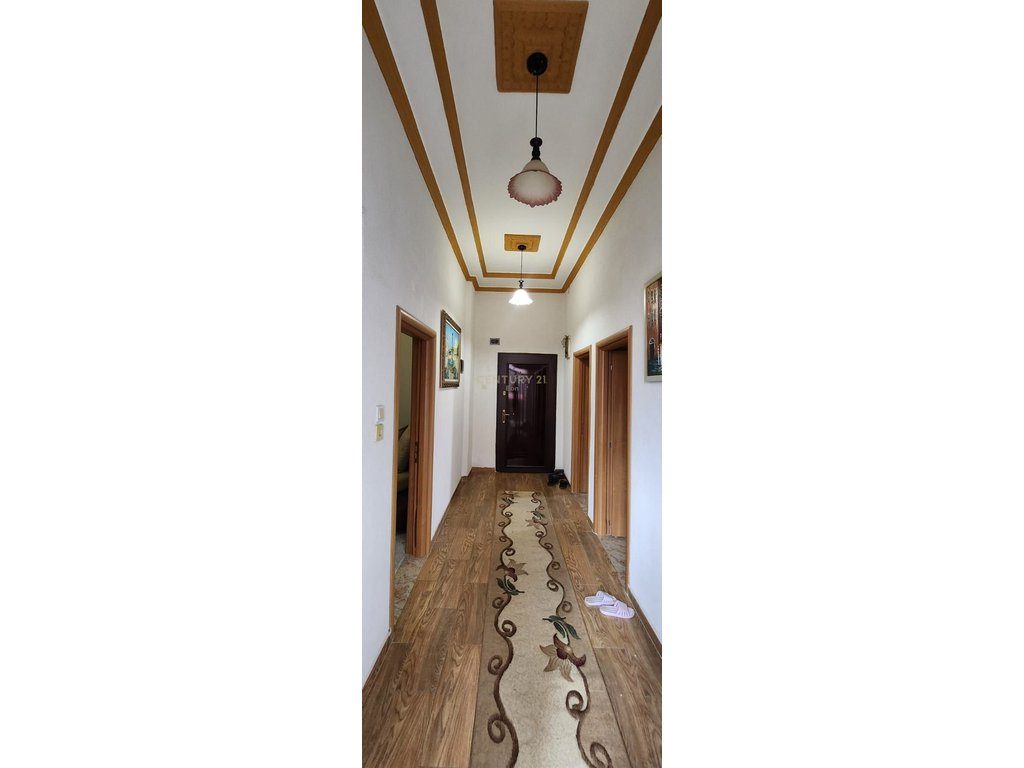 Apartament 2+1 Me Qira në Qendrën e Durrësit !