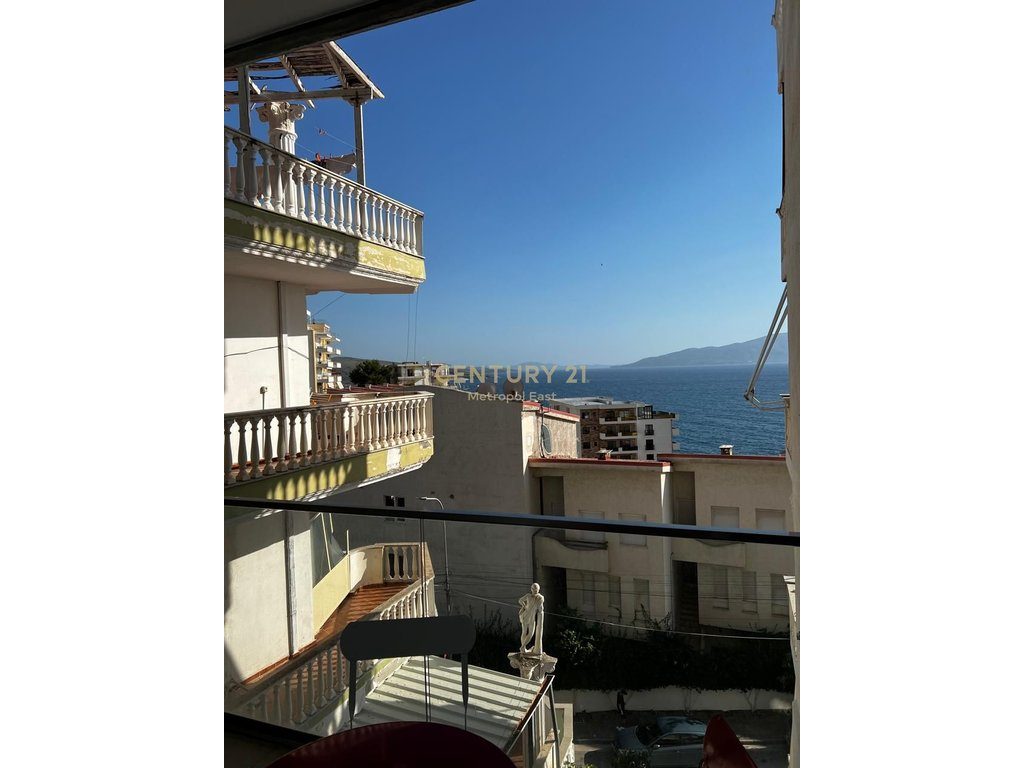 SHITET APARTAMENT1+1 ME PAMJE NGA DETI NE ZONEN TURISTIKE TE SARANDES
