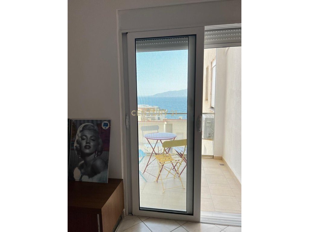 SHITET APARTAMENT1+1 ME PAMJE NGA DETI NE ZONEN TURISTIKE TE SARANDES