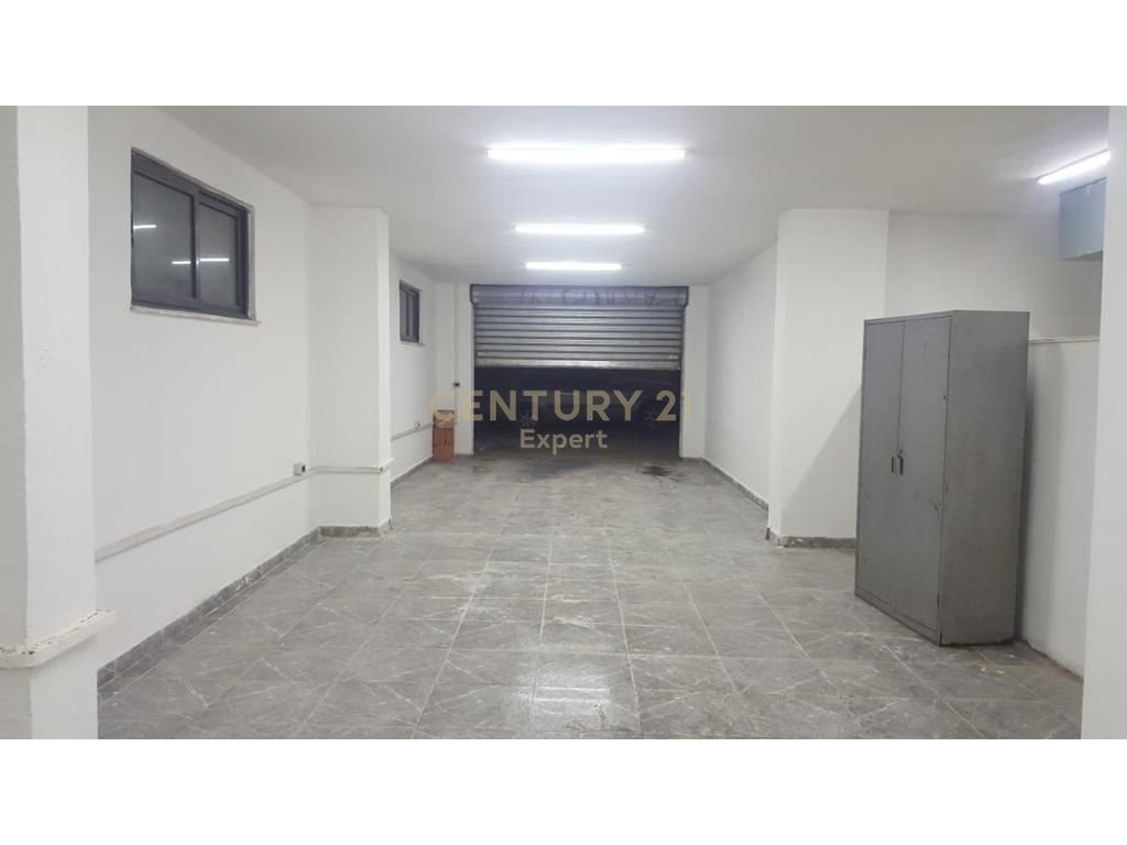 SHESIM BODRUM GJYSME-NENTOKE TEK RRUGA E DIBRES!