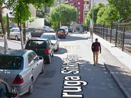 Ambient Komercial për Shitje – Rruga Bardhyl, Buzë Rruge, 180 m²