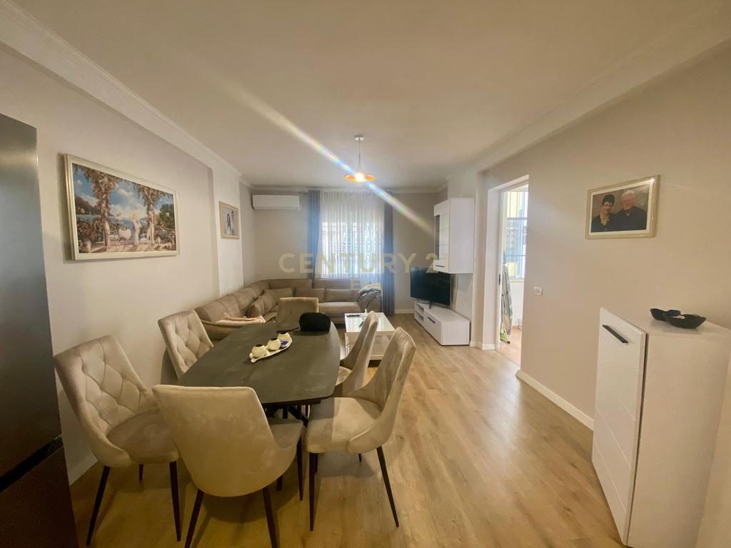 SHITET APARTAMENT 1+1 TEK ISH URT, DURRES !