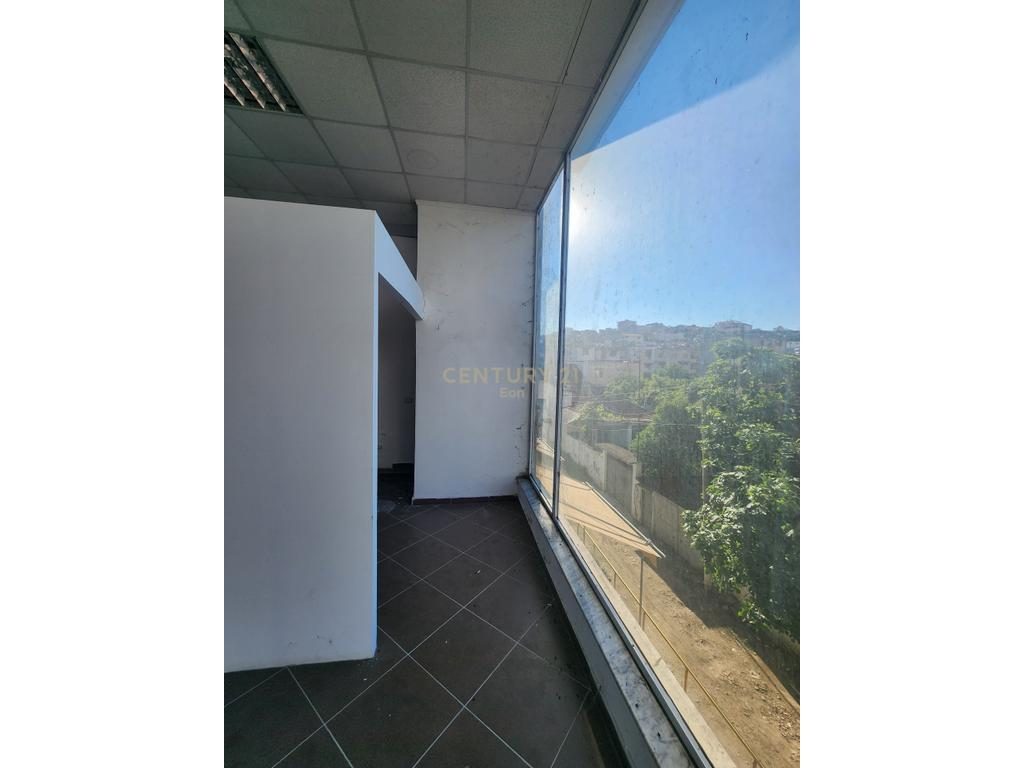 Ambient biznesi për shitje te Spitali, Durrës - 164000€ | 82.41 m²