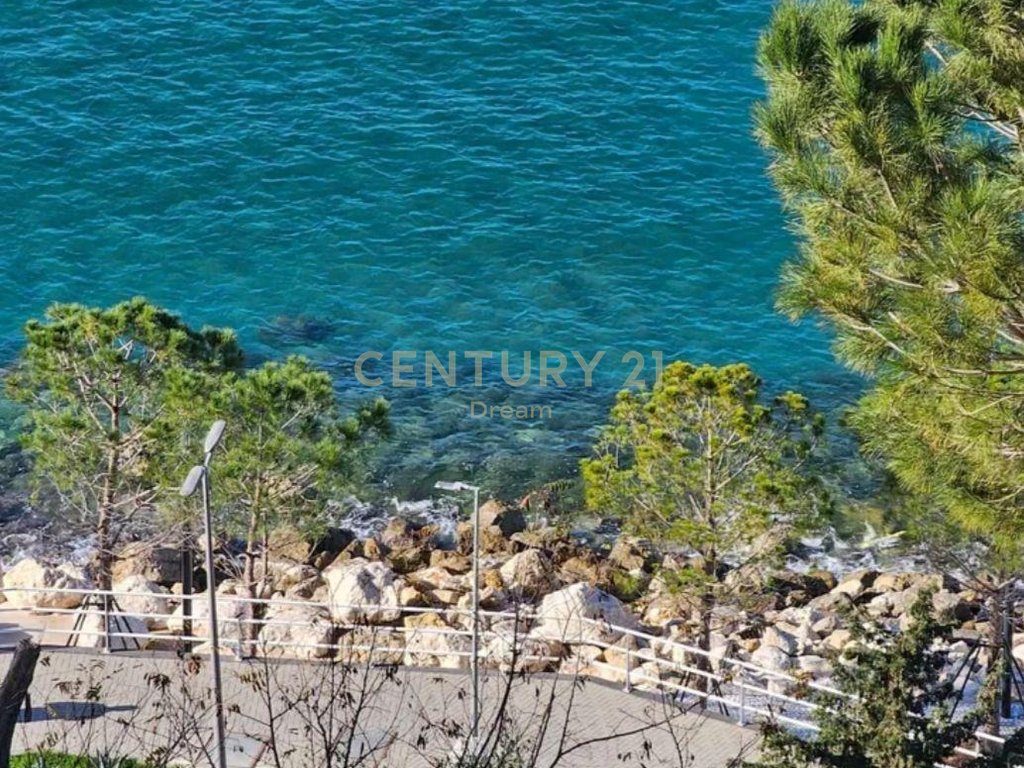 SHITET APARTAMENT 2+1 TEK UJI I FTOHTE NE VLORE ‼️
