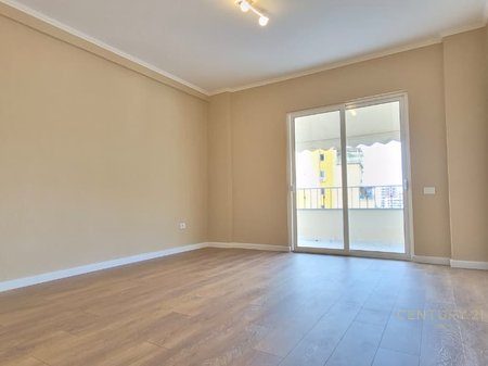 SHESIM APARTAMENT 1+1 TEK SOL RESIDENCE, MINISTRIA E JASHTME!