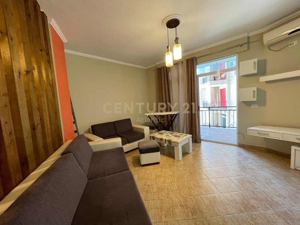 SHITET  APARTAMENT NE VIJE TE PARE ME PAMJE NGA DETI TEK SHKEMBI I KAVAJES, DURRES!!