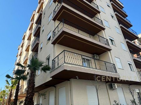 SHESIM APARTAMENT 1+1 50 METRA NGA DETI / GOLEM