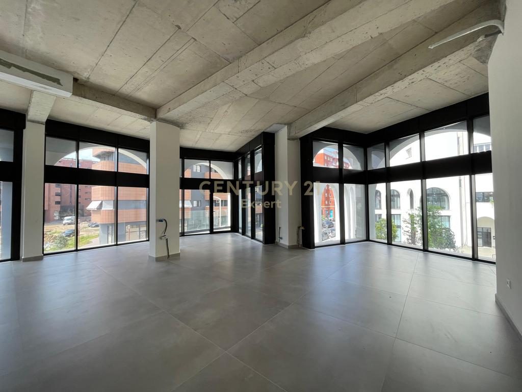 NJESI KOMERCIALE PER QIRA NE RIVER RESIDENCE !!