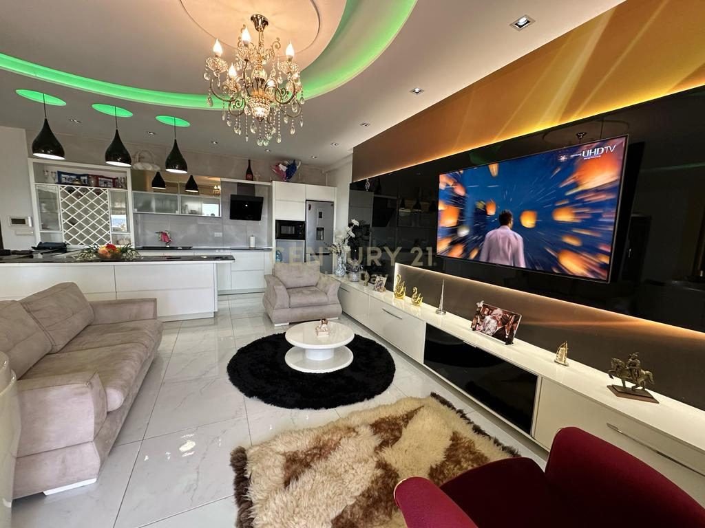 Shitet Apartament + Garazh me pamje deti Plazh, Durrës - 250,000€