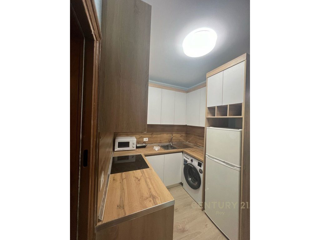 SHITET APARTAMENT 1+1 TE SHKEMBI I KAVAJES I SAPO MOBILUAR!!!