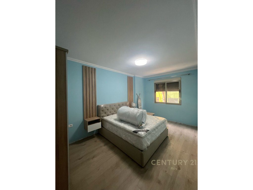 SHITET APARTAMENT 1+1 TE SHKEMBI I KAVAJES I SAPO MOBILUAR!!!