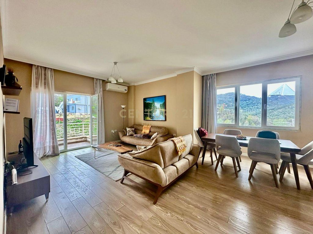 Apartament 2+1+2 Për Shitje në Liqeni i Thatë, Tiranë