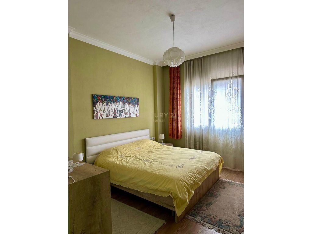 Apartament 2+1+2 Për Shitje në Liqeni i Thatë, Tiranë