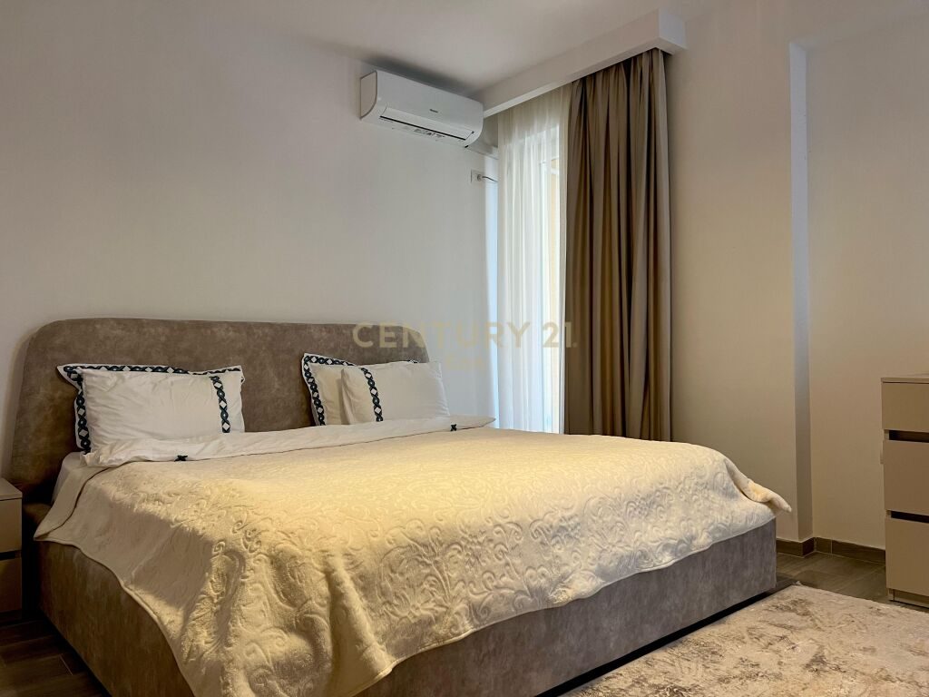 Apartament 2+1 Me Qira në Vilën e Zogut, Durrës!