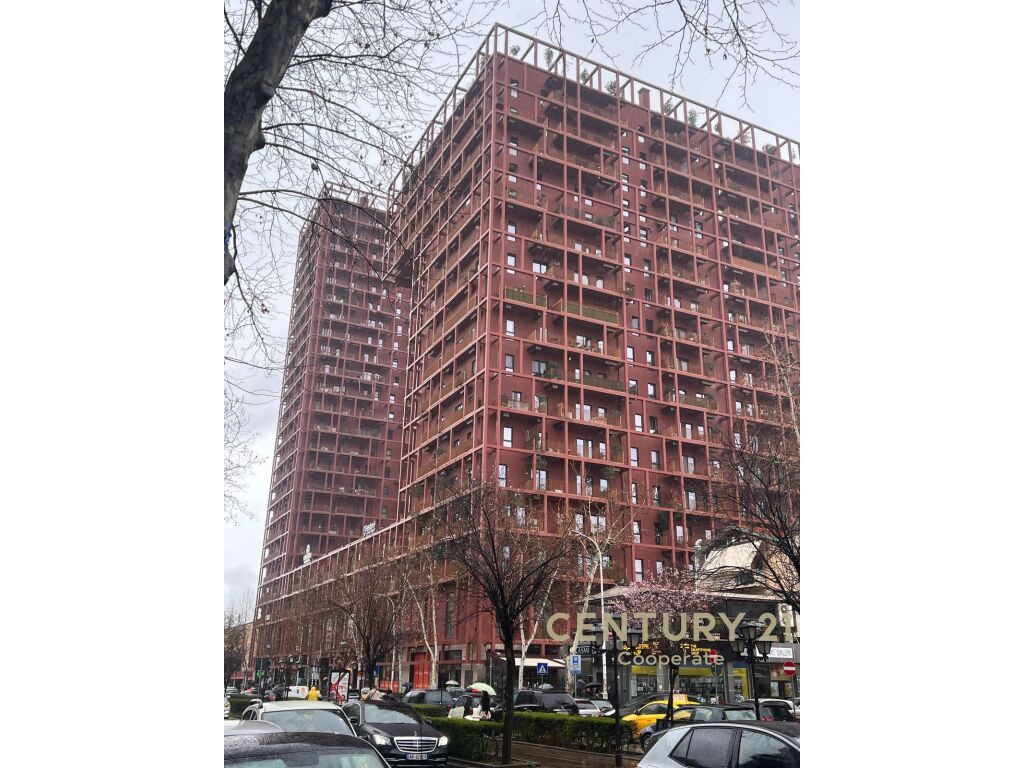 SHESIM NJESI BIZNESI TEK GARDEN BUILDING  KATI 1 MBI HYRJEN KRYESORE.