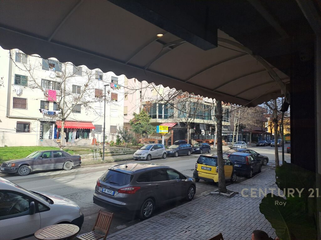 SHITET DYQAN BUZE RRUGES NE LAGJEN 12 ,RRUGA HYSEN KERTUSHA!!!