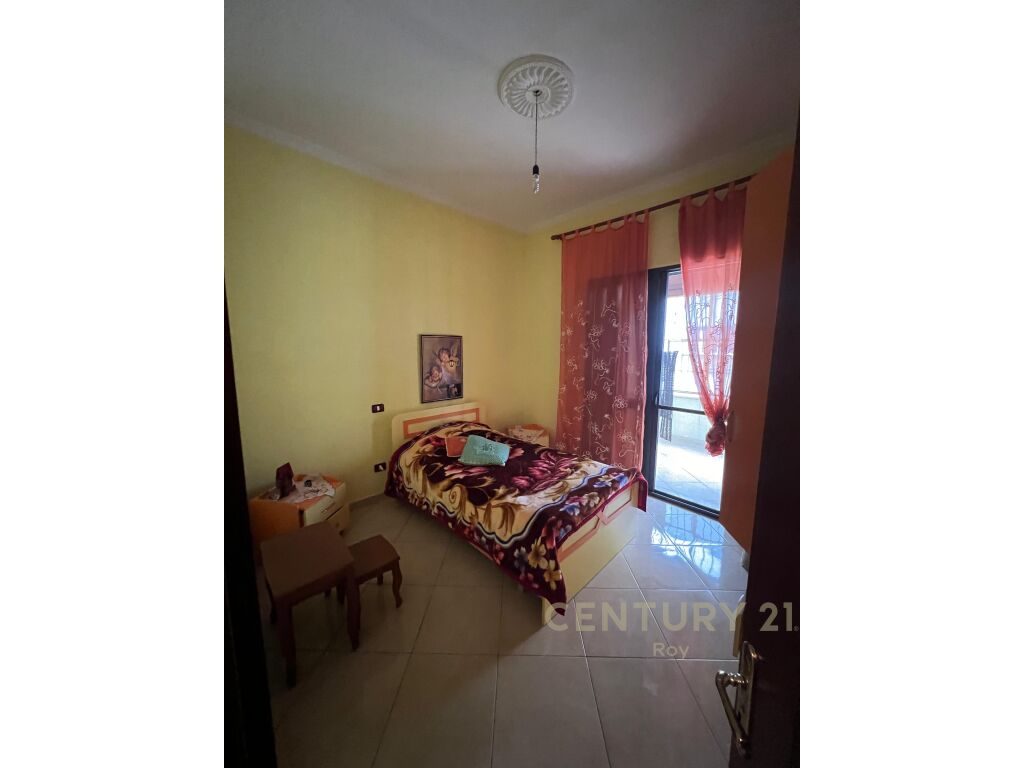OKAZION **SHITET SHTEPI PRIVATE NE SHKOZET,DURRES!! 650€/m2**