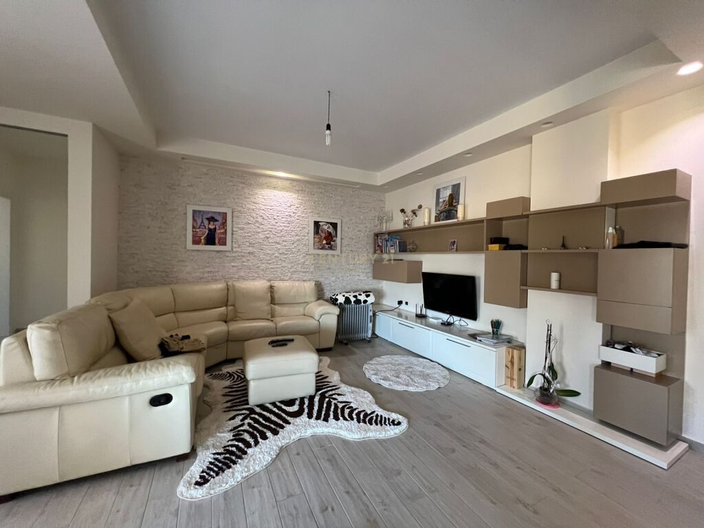 SUPER APARTAMENT 2+1+2 NE SHITJE, ME GARAZH, TE ALBANO DHE ROMINA NE VLORE