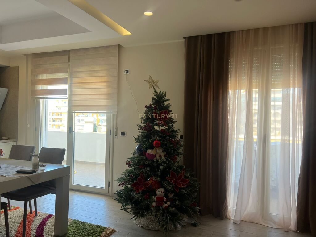 SUPER APARTAMENT 2+1+2 NE SHITJE, ME GARAZH, TE ALBANO DHE ROMINA NE VLORE