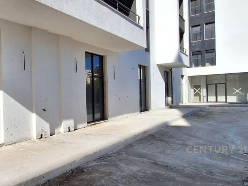 SHITET NJESI KOMERCIALE NE ZONEN E PLAZHIT, DURRES