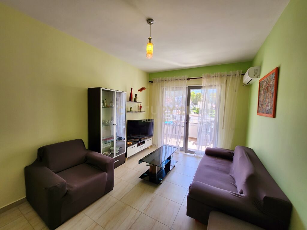 Apartament 2+1 me Qira në Lungomare, Vlorë
