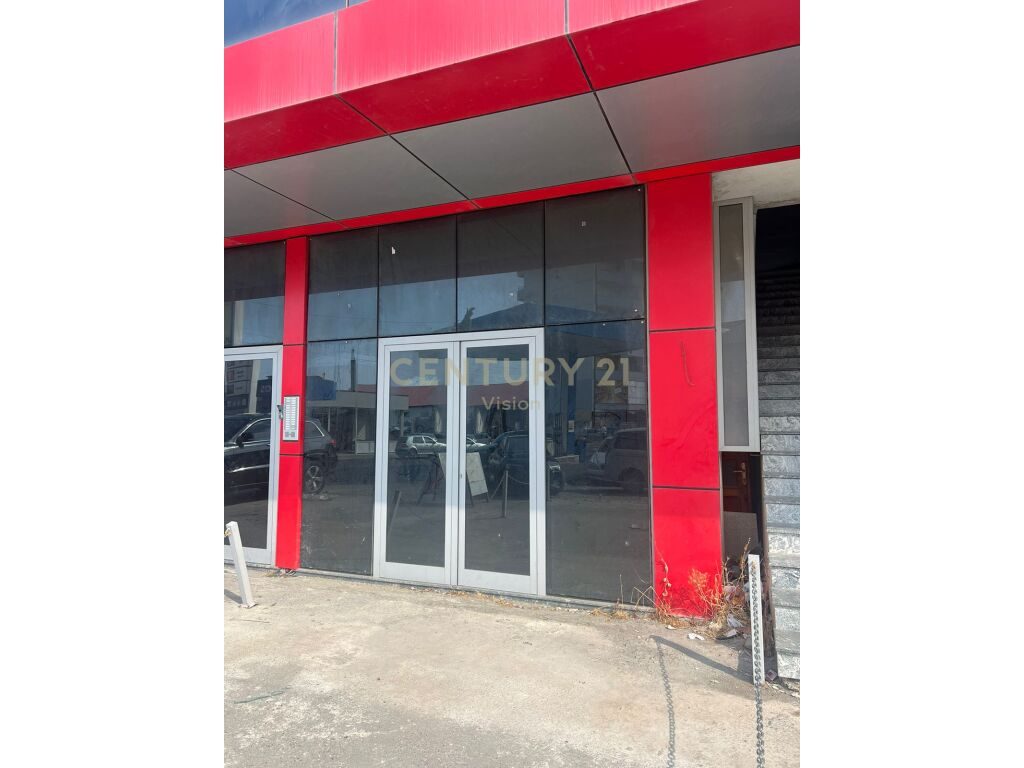 Ambient Biznesi për Shitje në Shkodër, Rus - 215,9 m²