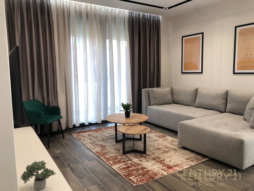 Shitet  Apartament Luksoz  + Post Parkimi te Rezidenca Sofia!