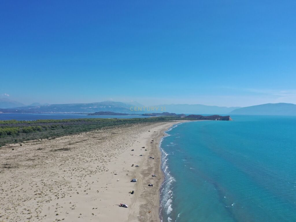 SHITET  TOKA NE AFERSI TE PLAZHIT TE HIDROVORIT NE NOVOSELE, VLORE!!!