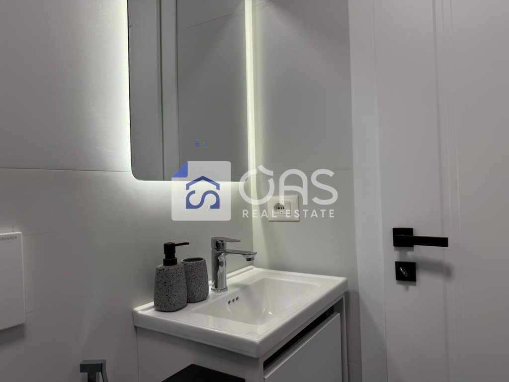 Shiten 2 apartamente 1+1 Ne 21 Dhjetori 193.000 euro