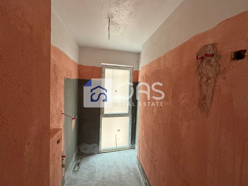 Shitet apartament 2+1+2 te Liqeni i Thate ( Lake Side)
Siperfaqja: 113.6m2 ,Cmimi i apartamentit : 204.000 euro - Oas Re...