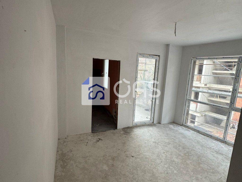 Shitet apartament 2+1+2 te Liqeni i Thate ( Lake Side)
Siperfaqja: 113.6m2 ,Cmimi i apartamentit : 204.000 euro - Oas Re...