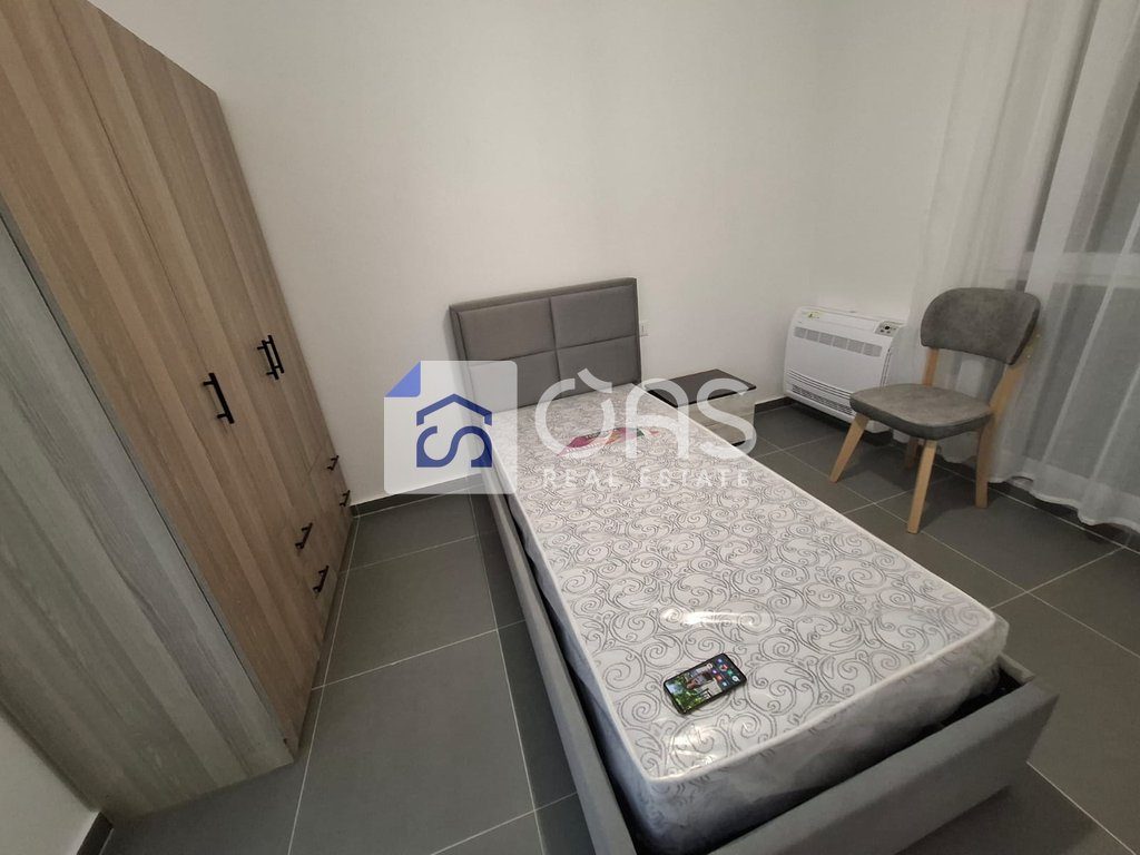 Apartament 2+1 Me Qira në Rruga 5 Maji, Tiranë - 500€ | 100 m²