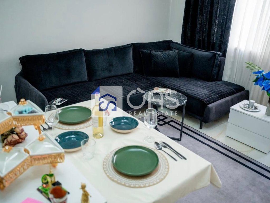 Apartament 1+1 Me Qira në 21 Dhjetori Kompleksi Kontakt, Tiranë - 600€ | 60 m²