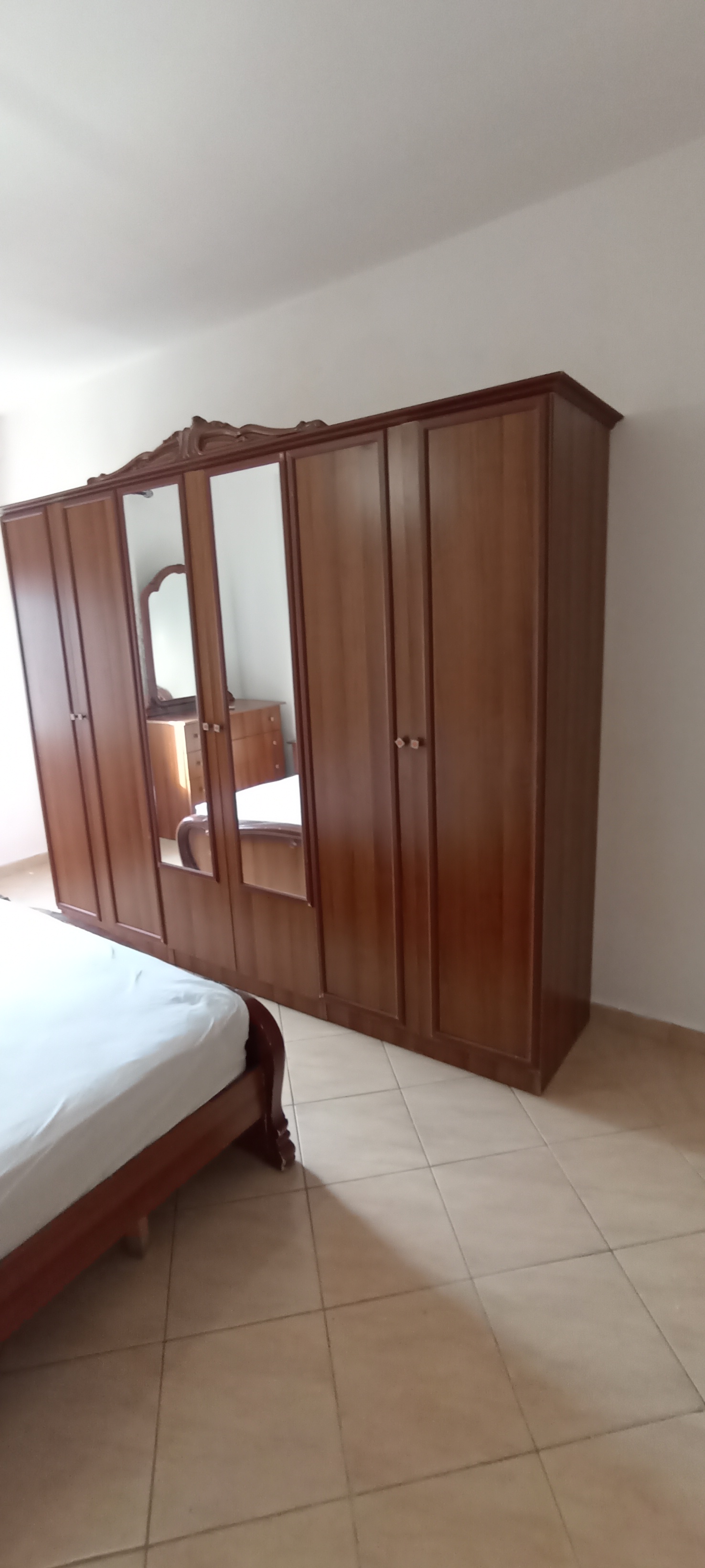 Apartament 2+1, Komuna e Parisit