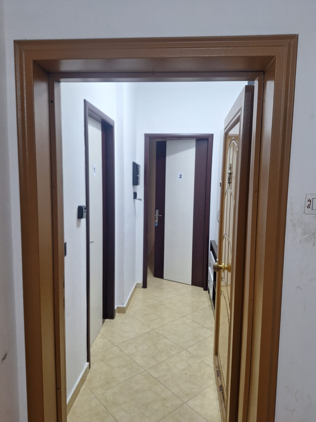 🏠 SHITET APARTAMENT 93.4 m² – BLLOKU I AMBASADAVE
