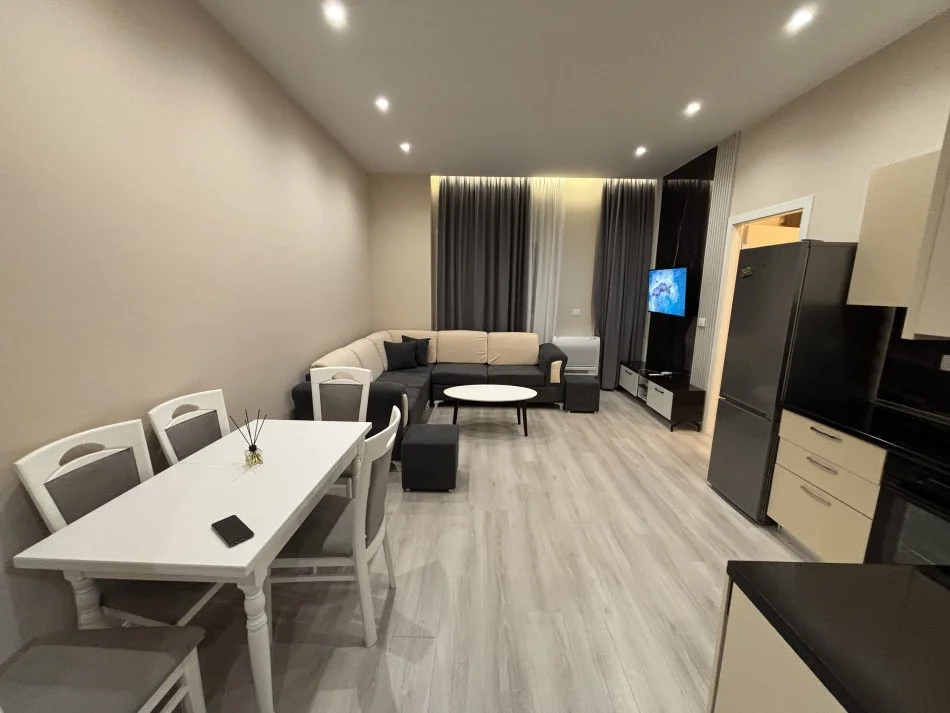 Tirane, jepet me qera apartament 1+1+Ballkon Kati 0, 60 m² (KODRA E DIELLIT)