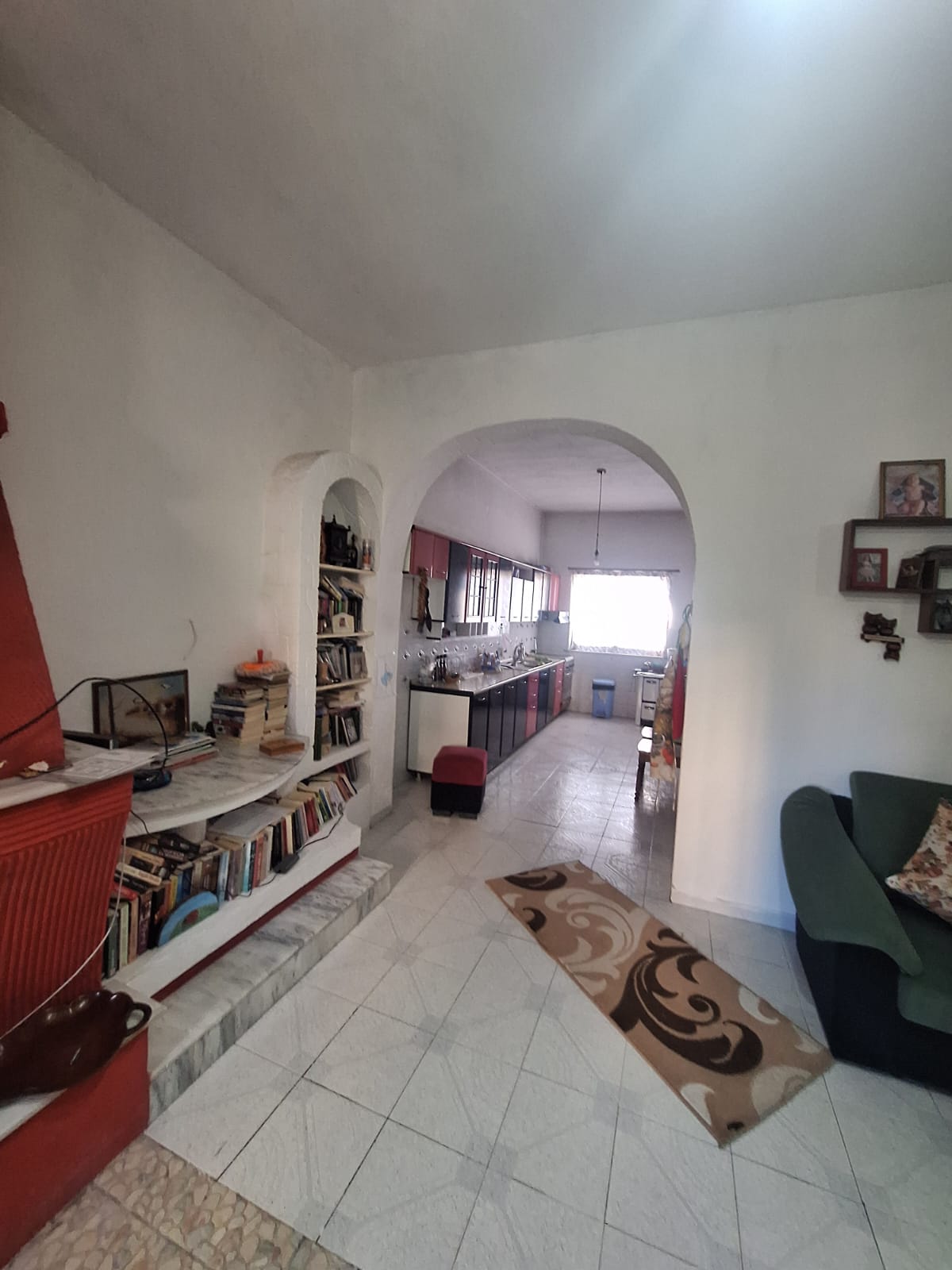 🏠 1+1 ME QIRA – KODRA E PRIFTIT – 40,000 lekë/muaj